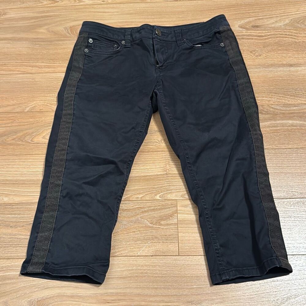 Marc Jacob women’s low rise‎ capri jeans size 4 with side stripe
